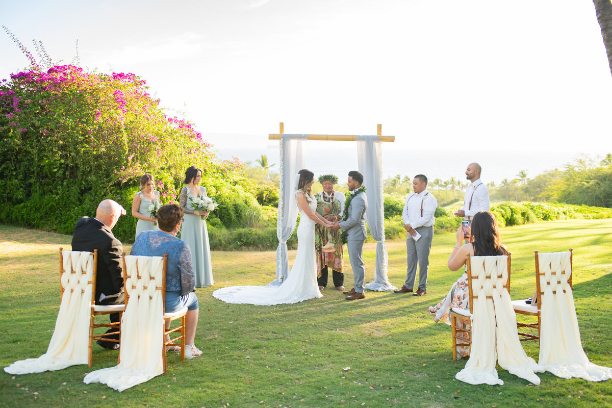 Maui wedding photography - arch