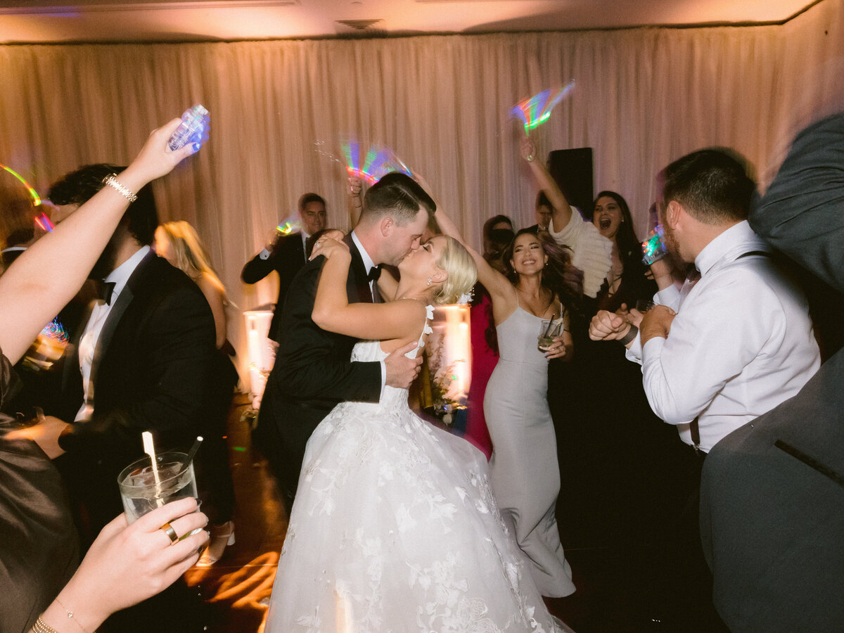 HallerWeddingSneakPeeks-0128