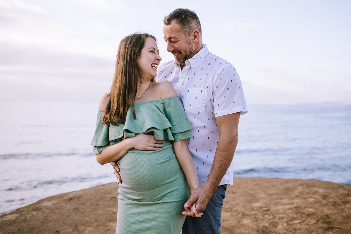 Maternity photo on sunset cliffs in San Diego, CA. 