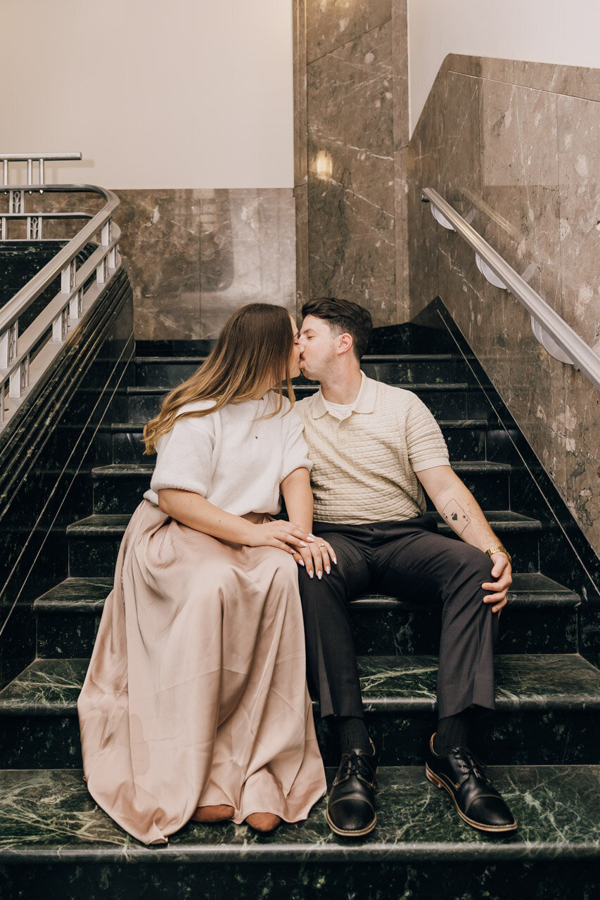 Frist-Museum-Downtown-Nashville-Engagement-Session-23