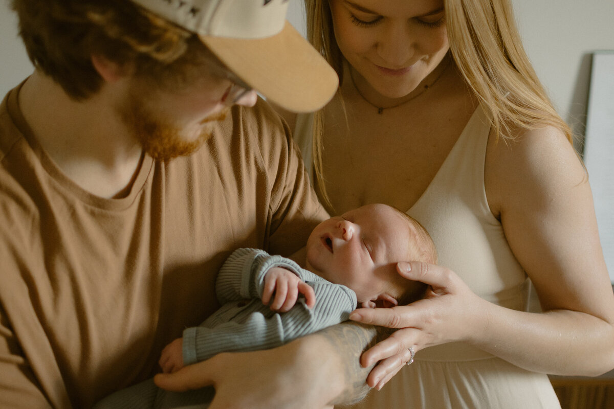 newborn-in-home-new-home-session-27