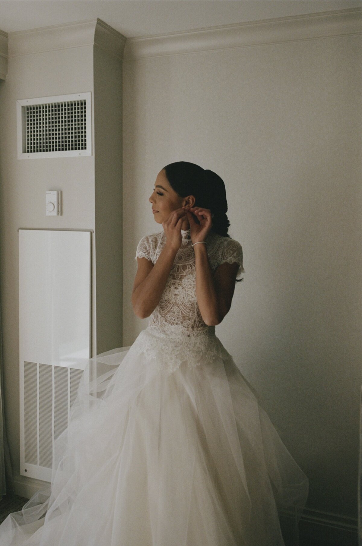 75393_MKA_TheCooksWedding_004_05