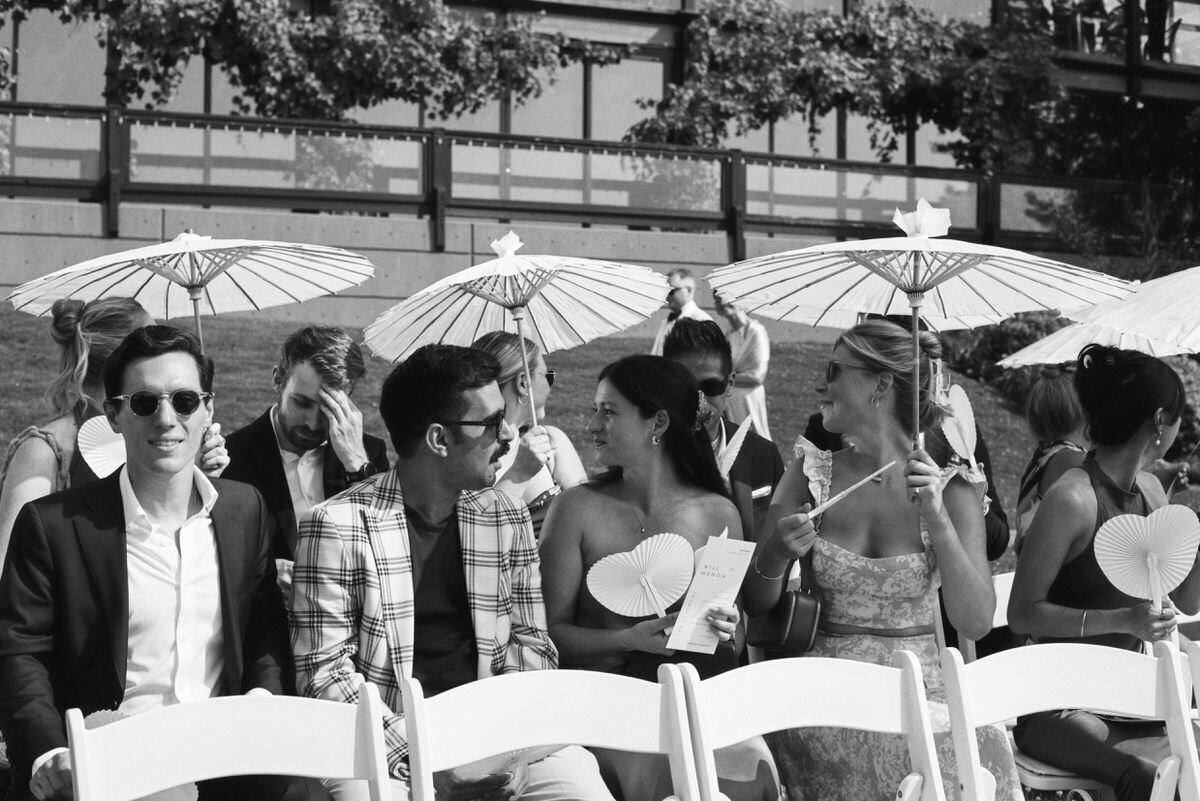 34-documentary-film-wedding-photographer