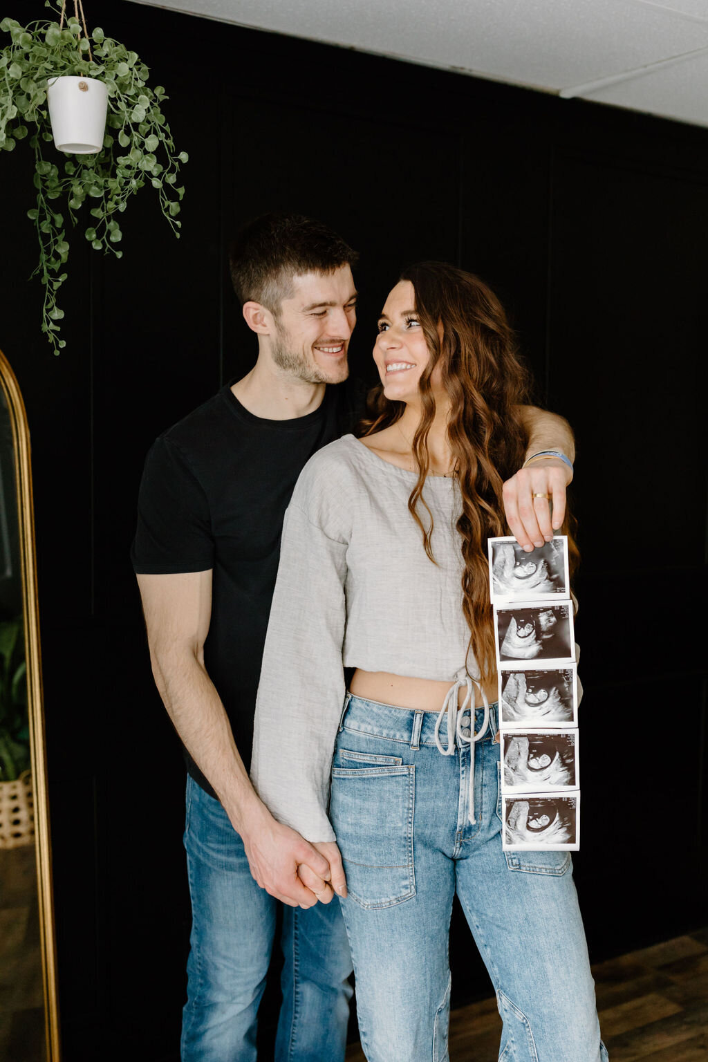 christina_ney_photography_wedding_engagement_lifestyle_photographer_dubuque_iowa_wedding_planning_assistance_adventurous_bold_laidback Family Photography92