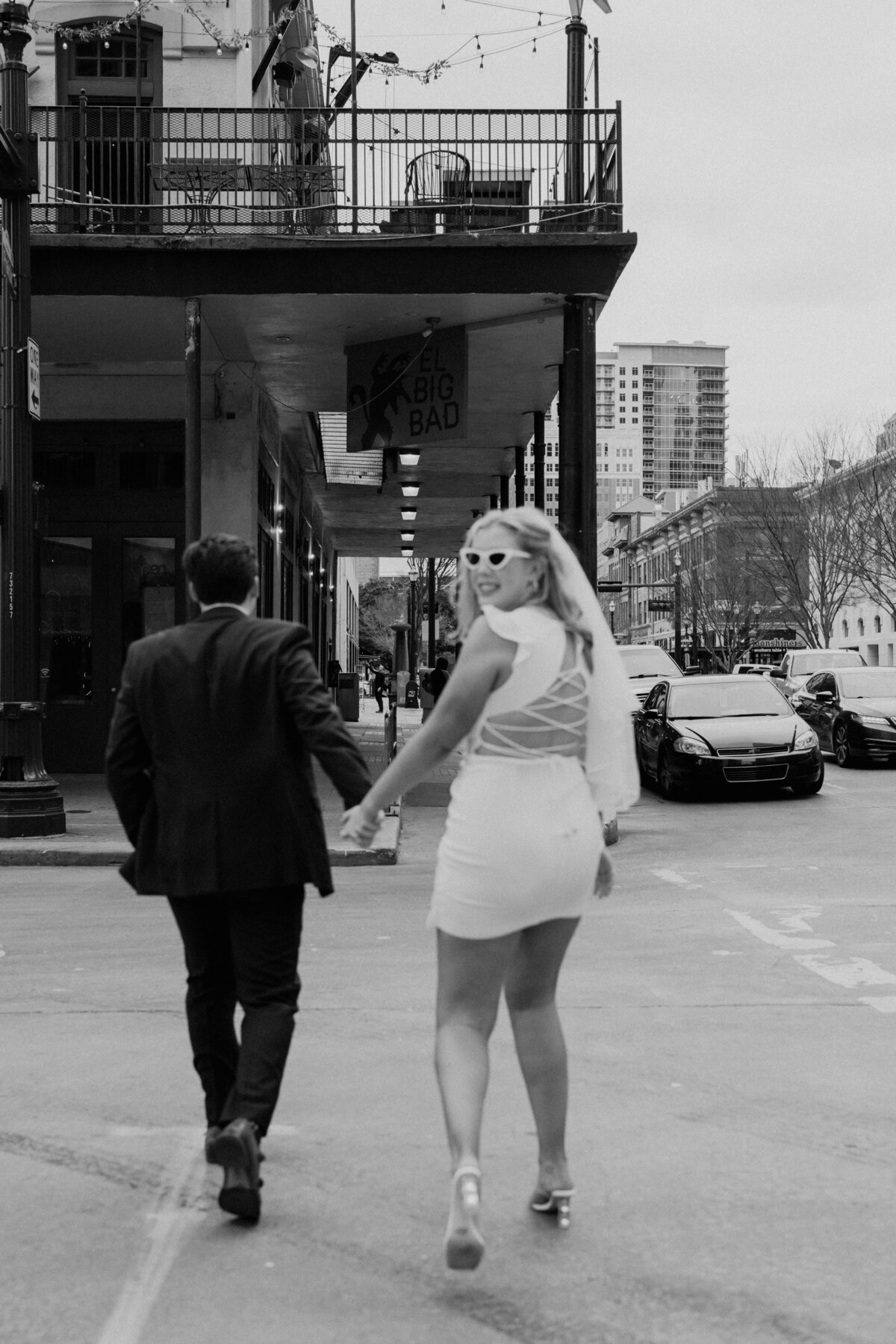downtown_Houston_Elopement_courtneylasallephotography-22
