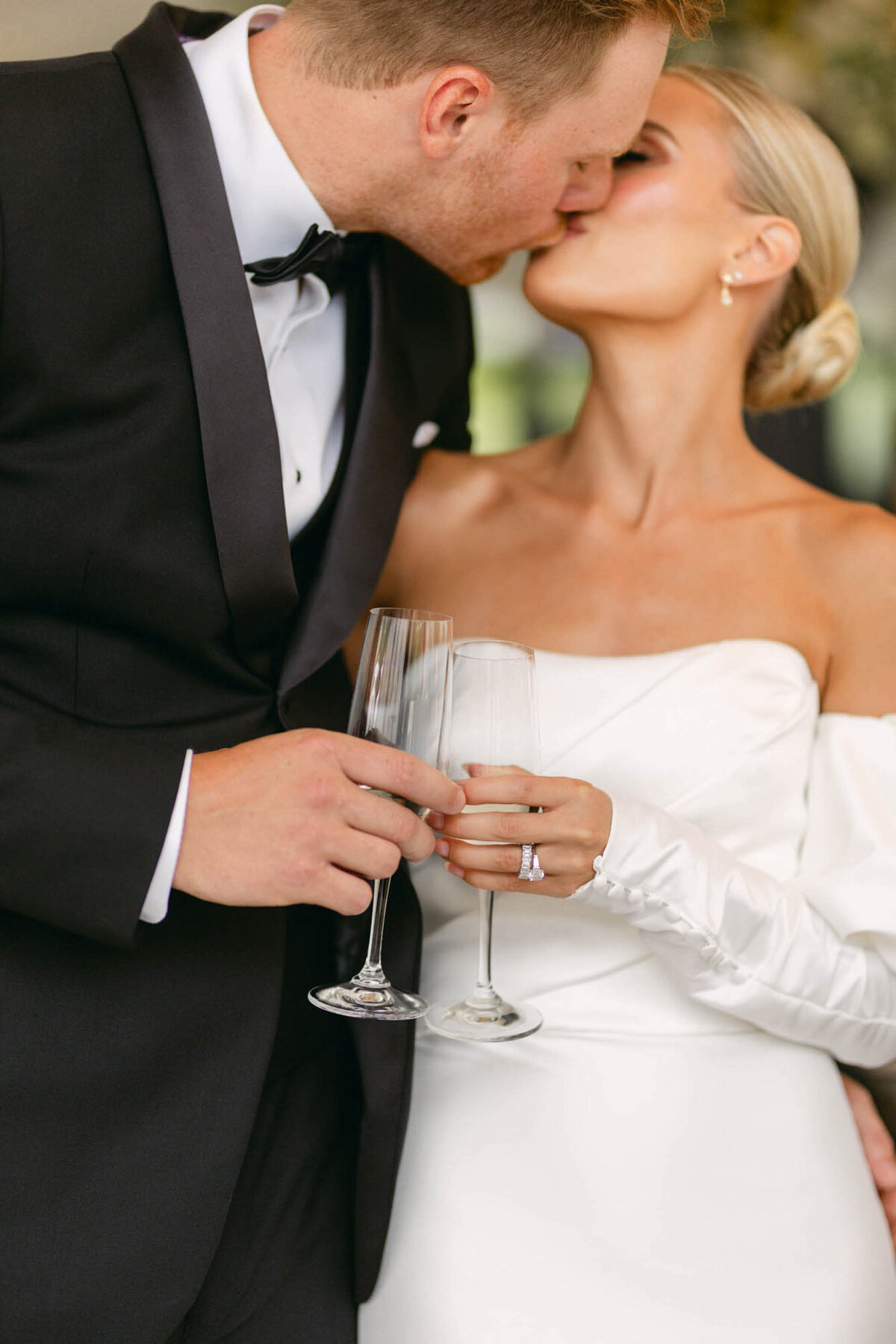 515-Harding-Waterfront-Estate-Toronto-Canada-Claire-Lawson-Crouse-Wedding-49