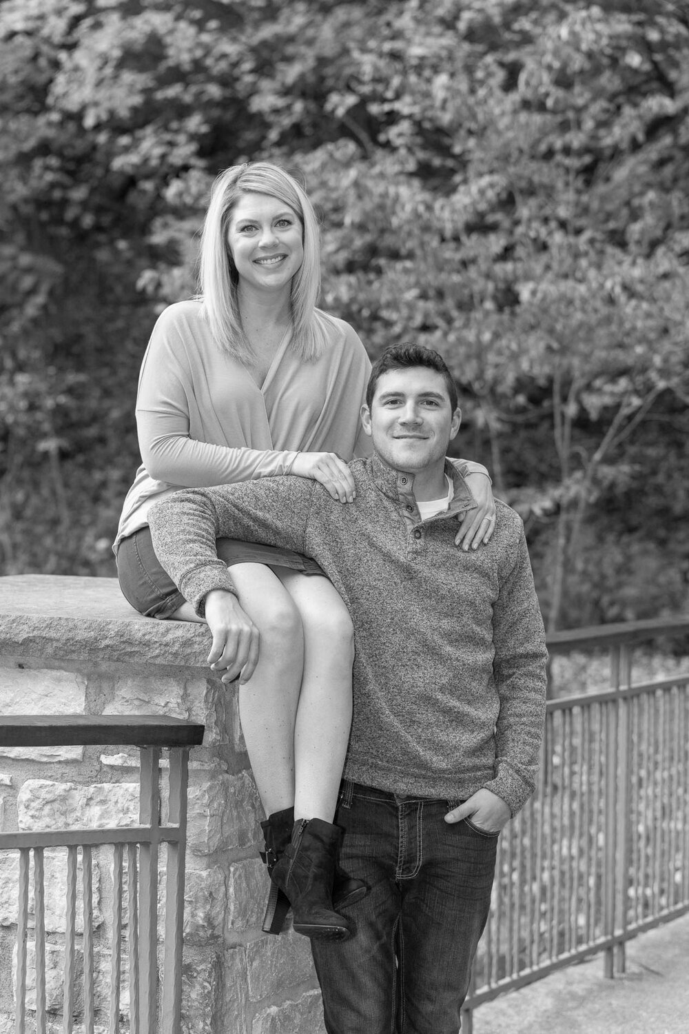 hills-and-dales-metropark-engagement-session-photos--5