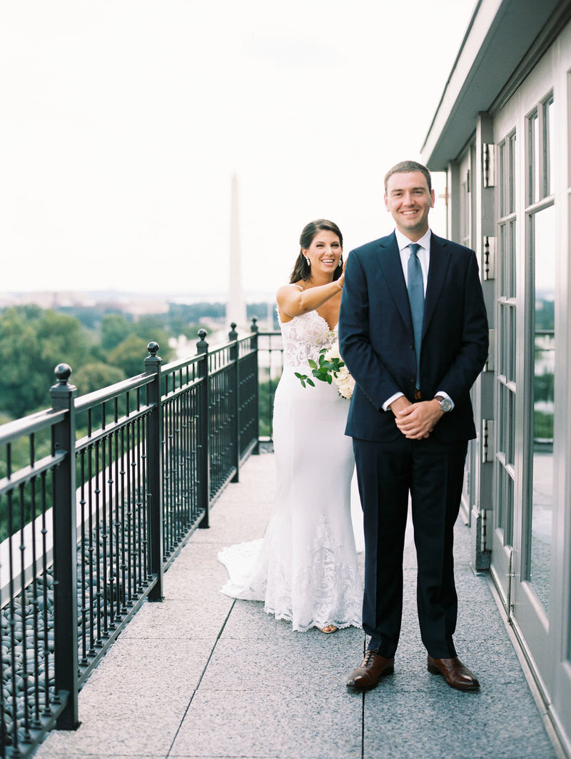 first-look-dc-rooftop-wedding-hayadams