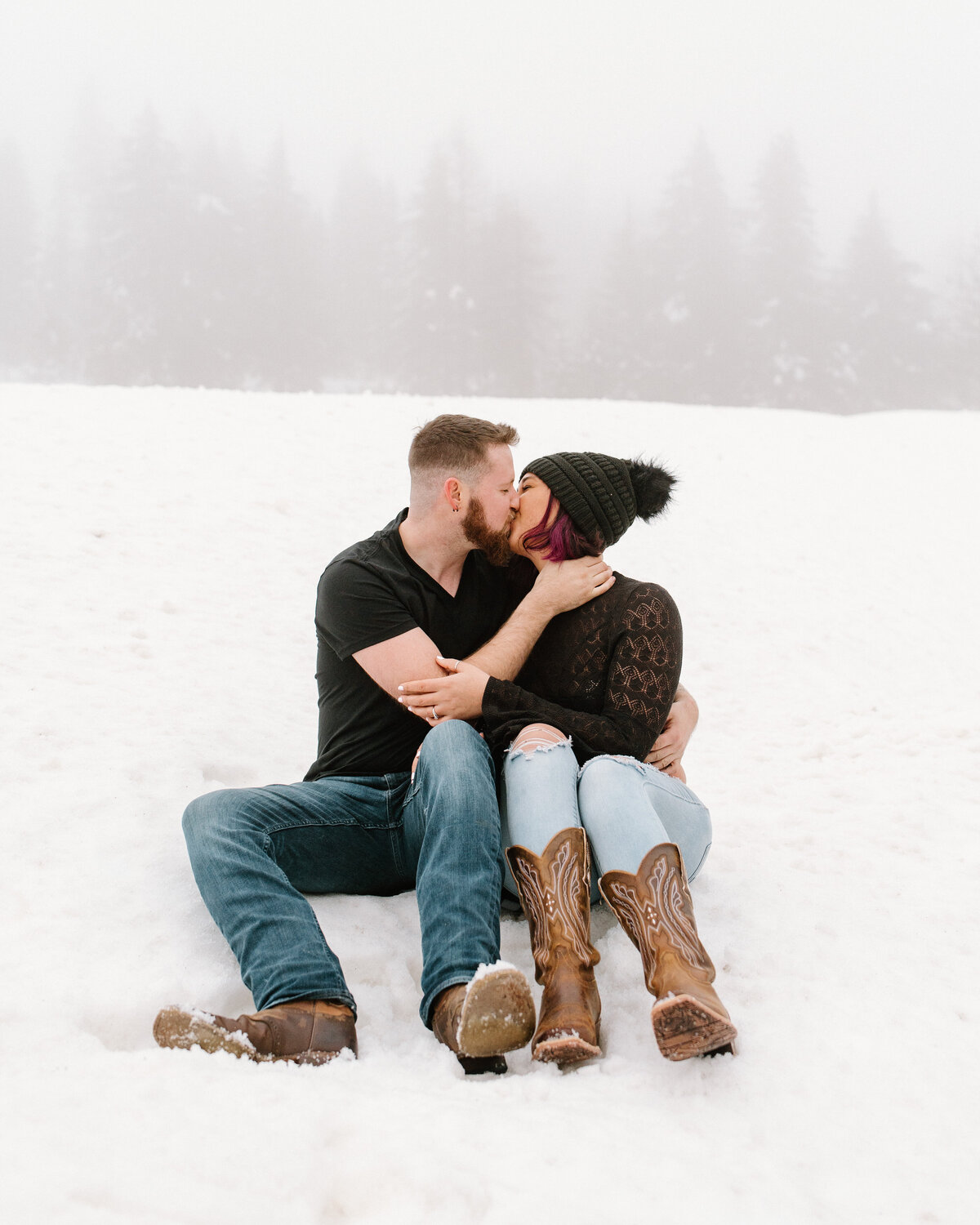mount_spokane_washington_winter_snow_engagement_session_6