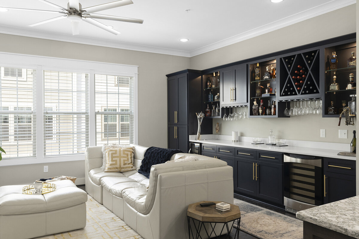 rocketts landing interior 5