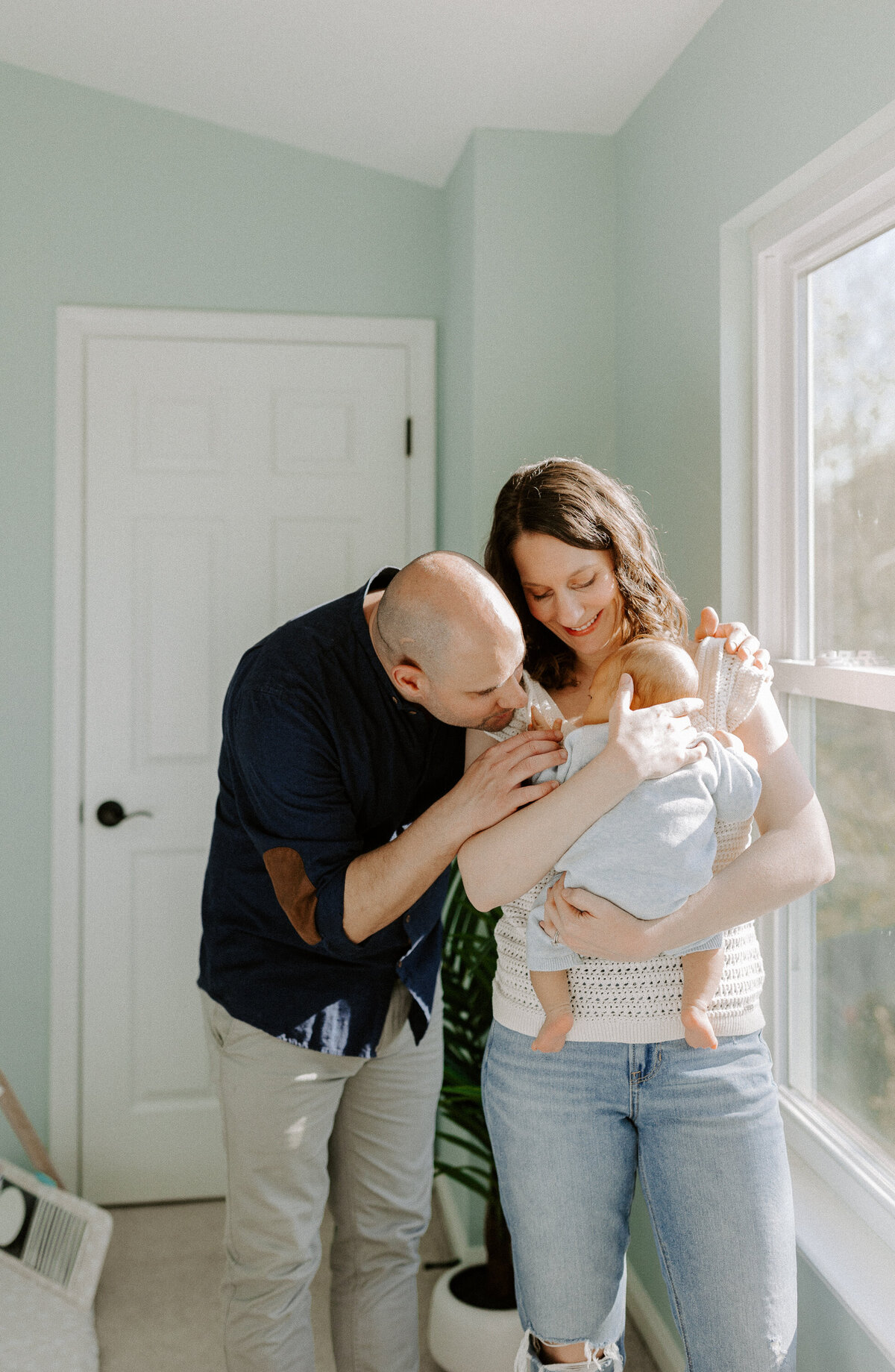 BabyTiago-Family-Baltimore-OliveMintPhotography2023-3