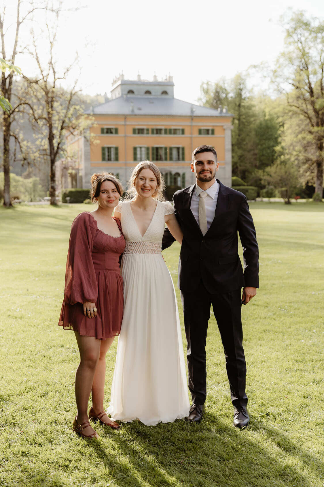 Elodie-et-Ludvik-cocktail-mariage-parc-chateau1