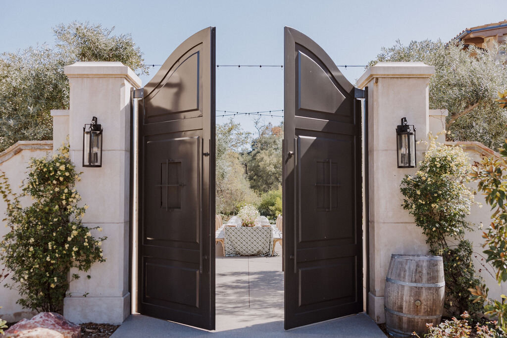 monserate winery wedding editorial, timeless, candid