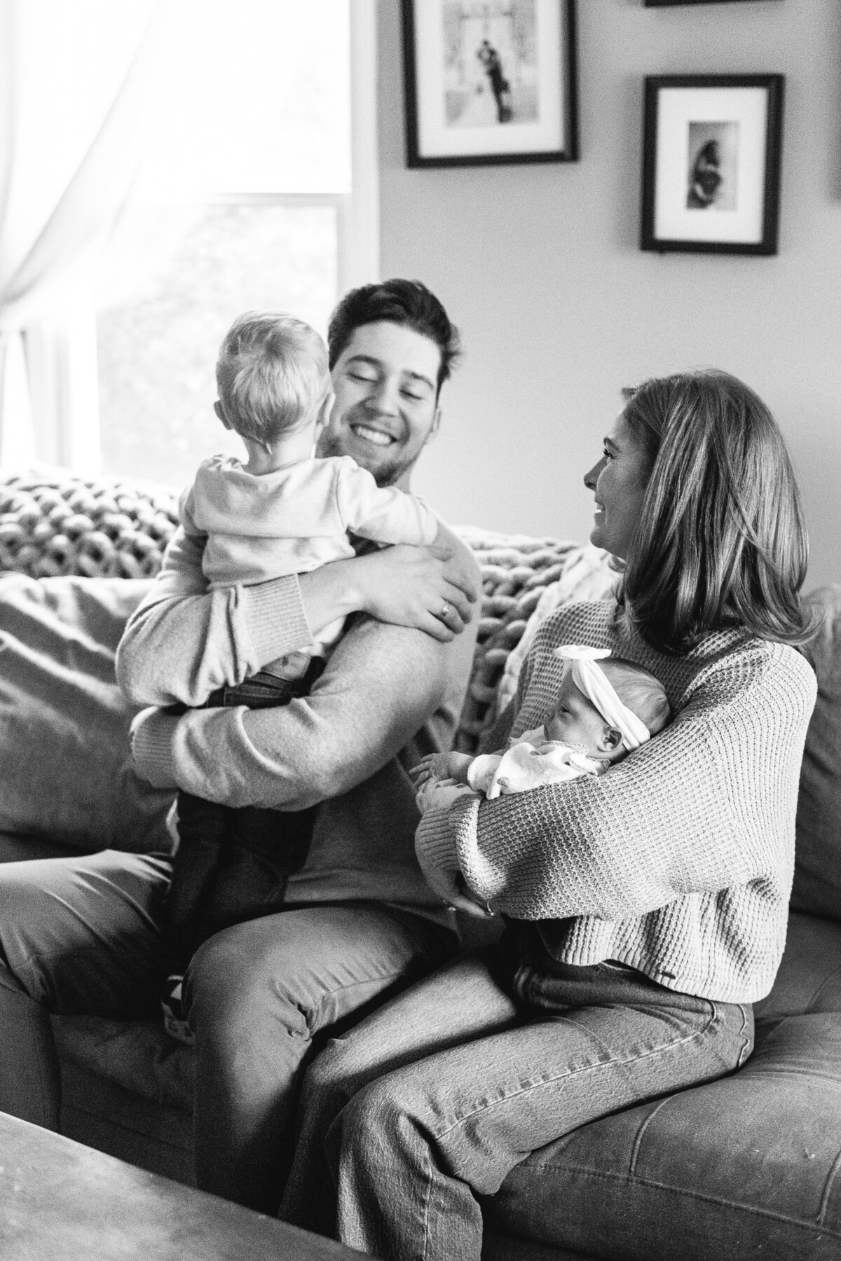 joy-jelinek-newborn-sneaks-8