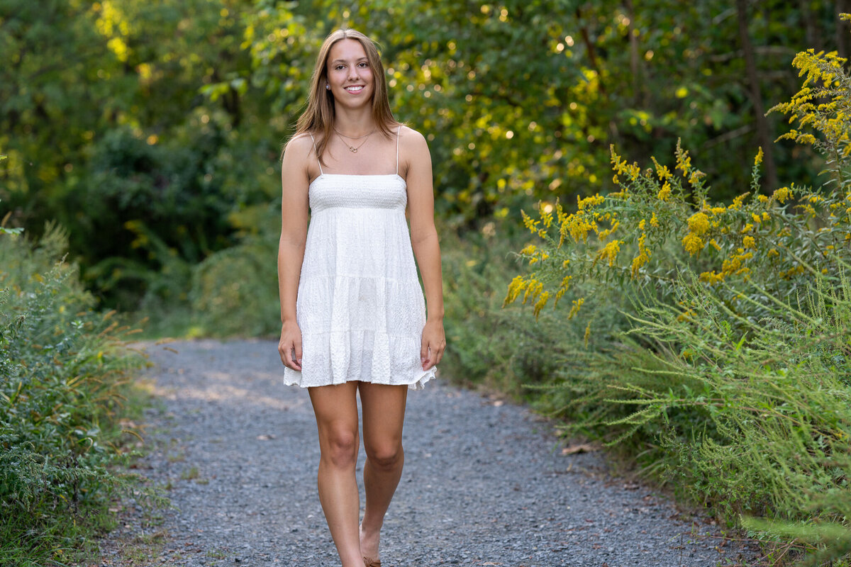 am.senior.portrait-463