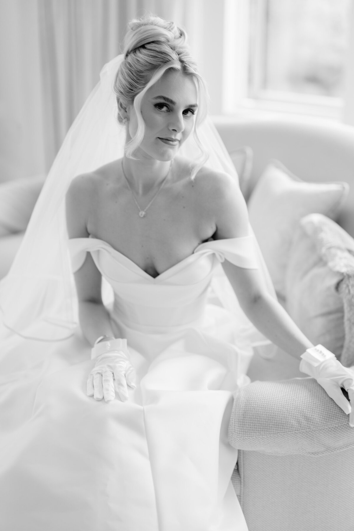 marquee-wedding-at-family-home-2