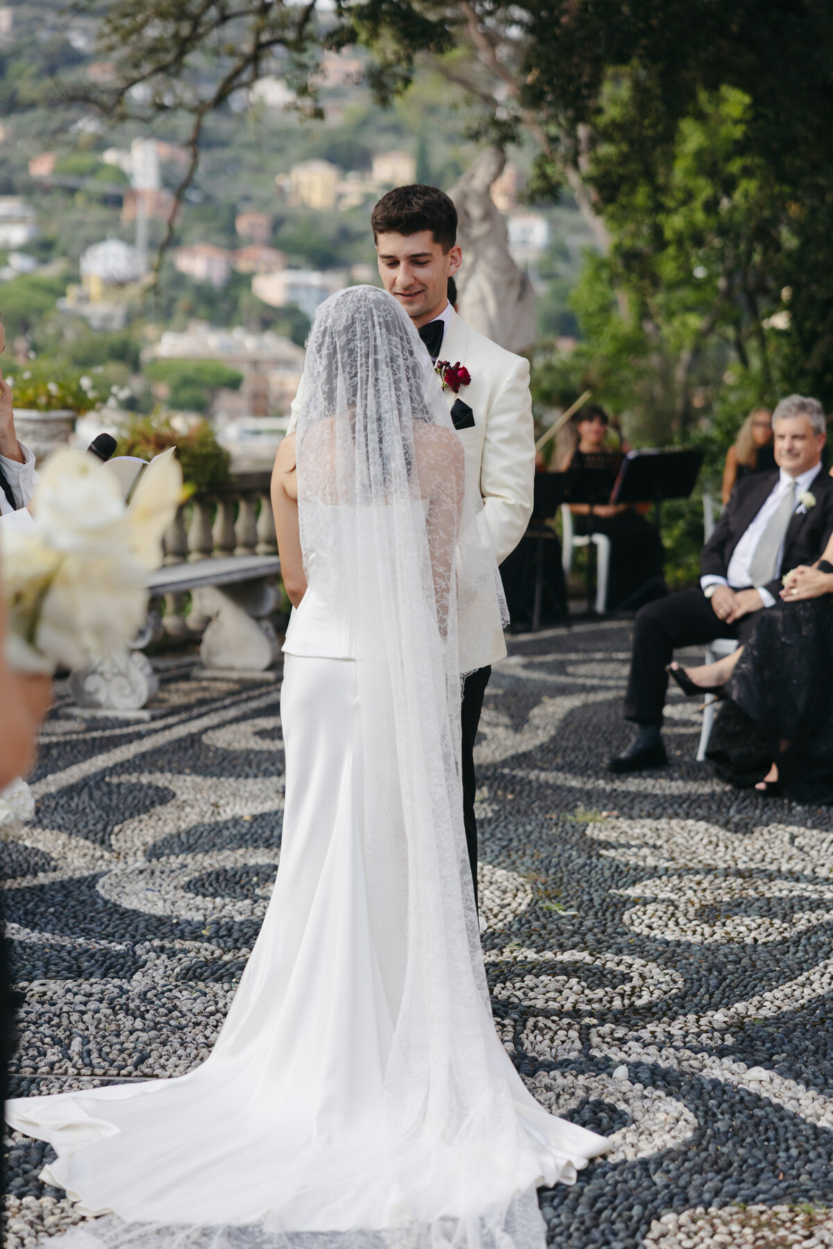 Cacie_Carroll@CacieCarrollPhotography_KriziaandNick_WeddingDayatVillaDurazzo_SantaMargheritaItaly-527