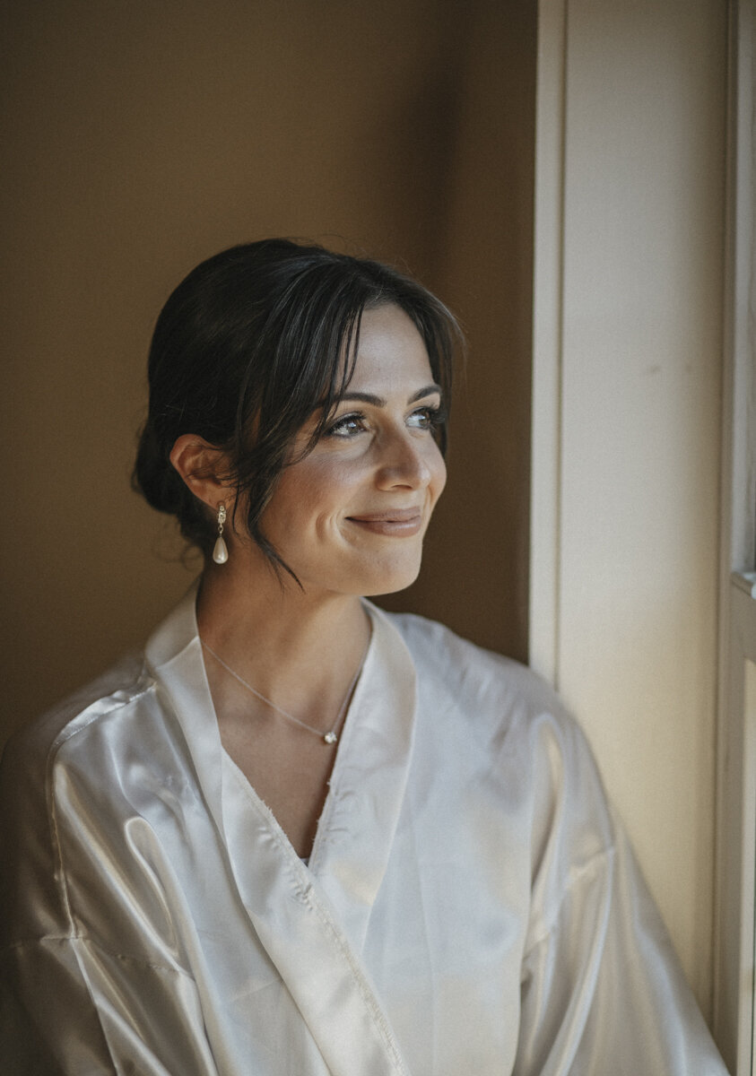wedding-morning-bride-pajamas-saint-clements-castle