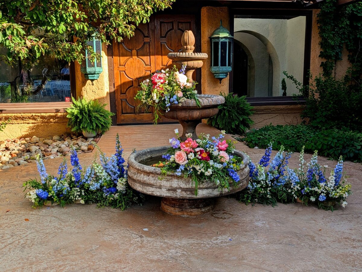 villa parker fountain flowers