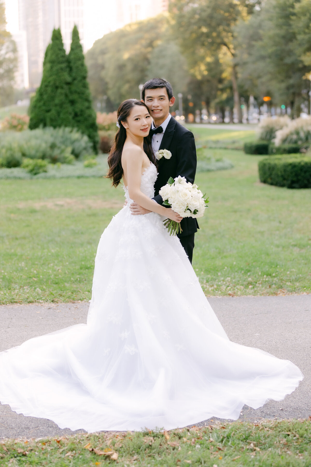 daniela-cardili-bride-groom-portraits-formal-gardens-chicago-9224