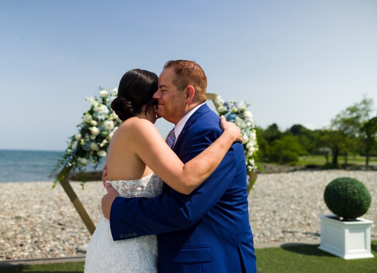 JaclynAustinOceanviewofNahantMassachusettsBostonWeddingPhotographyNewEnglandWeddingPhotographerTruetoColorCinematicEditorialDocumentaryWeddingPhotos20252-77 Large