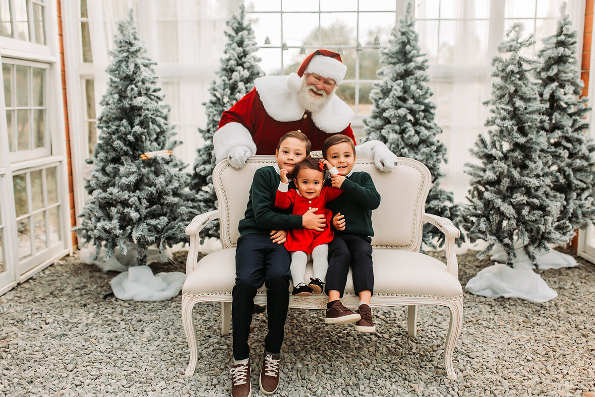 LAWRENCEVILLESANTASESSIONS
