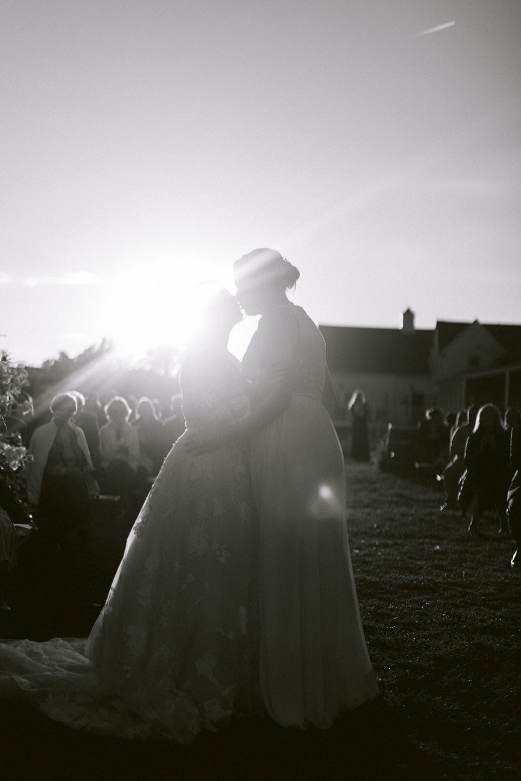 same-sex-wedding-ceremony-at-jonathan-edwards-winery-2