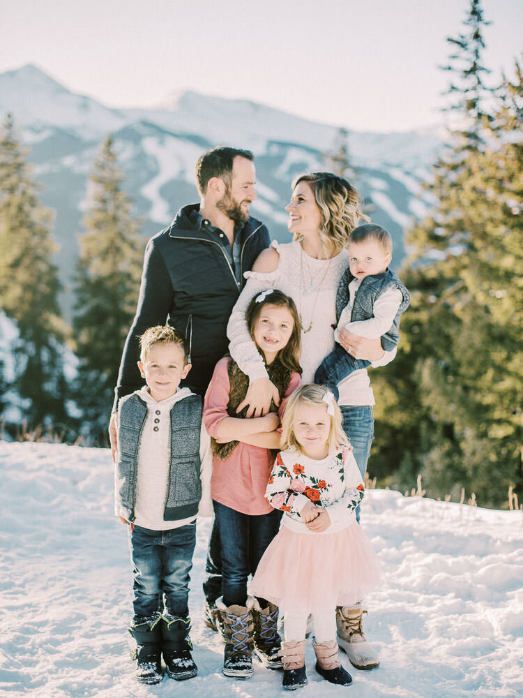 Colorado-Family-Photography-Snowy-Winter-Shoot-Pinks-and-Blues-Breckenridge19