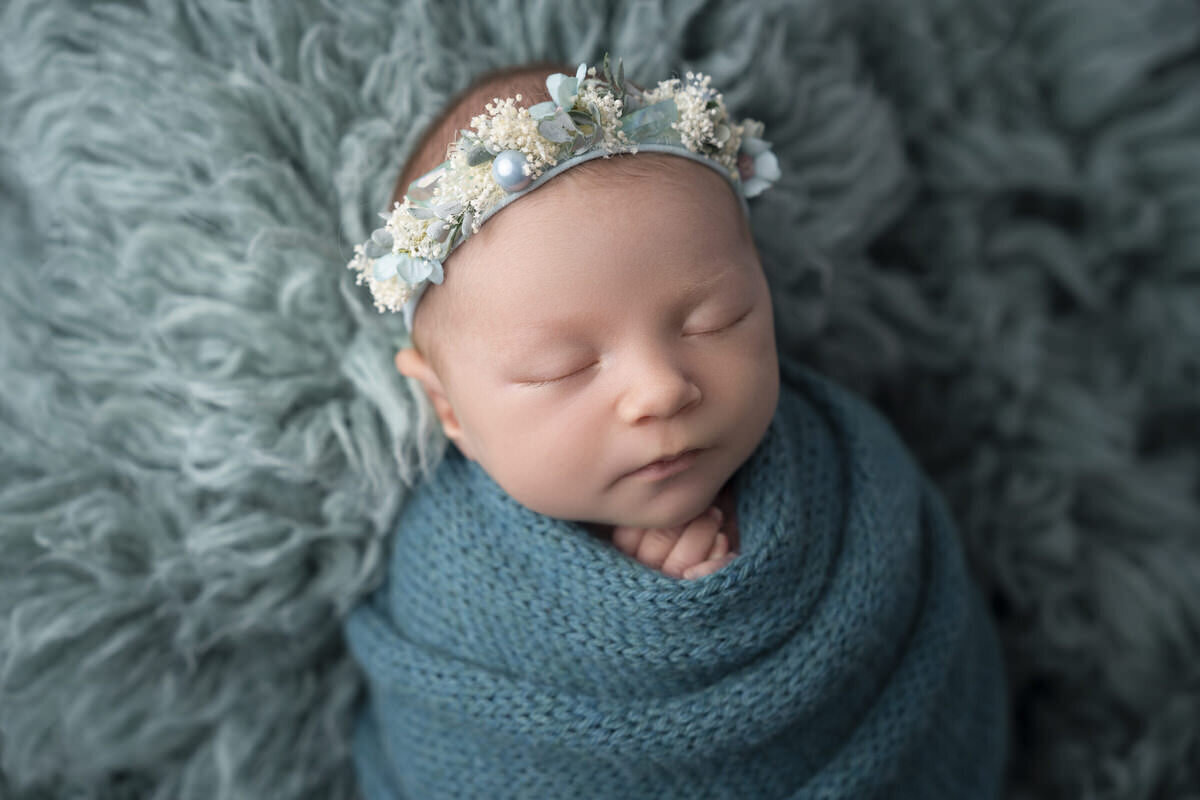 17 Charlotte fine art newborn photography
