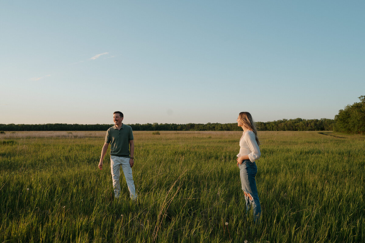 Winnipeg-Engagement-Photographer12