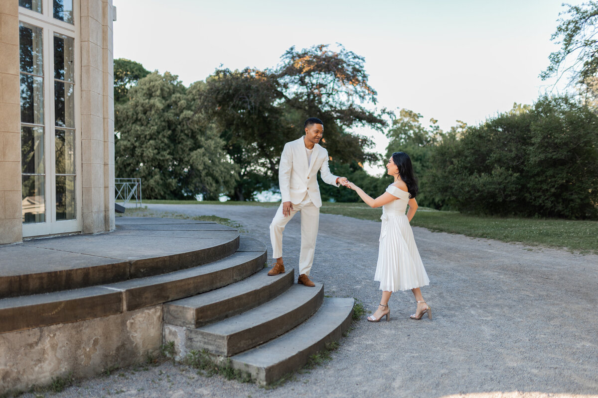 Dundurn Castle hamilton engagement shoot Cam Pris 4