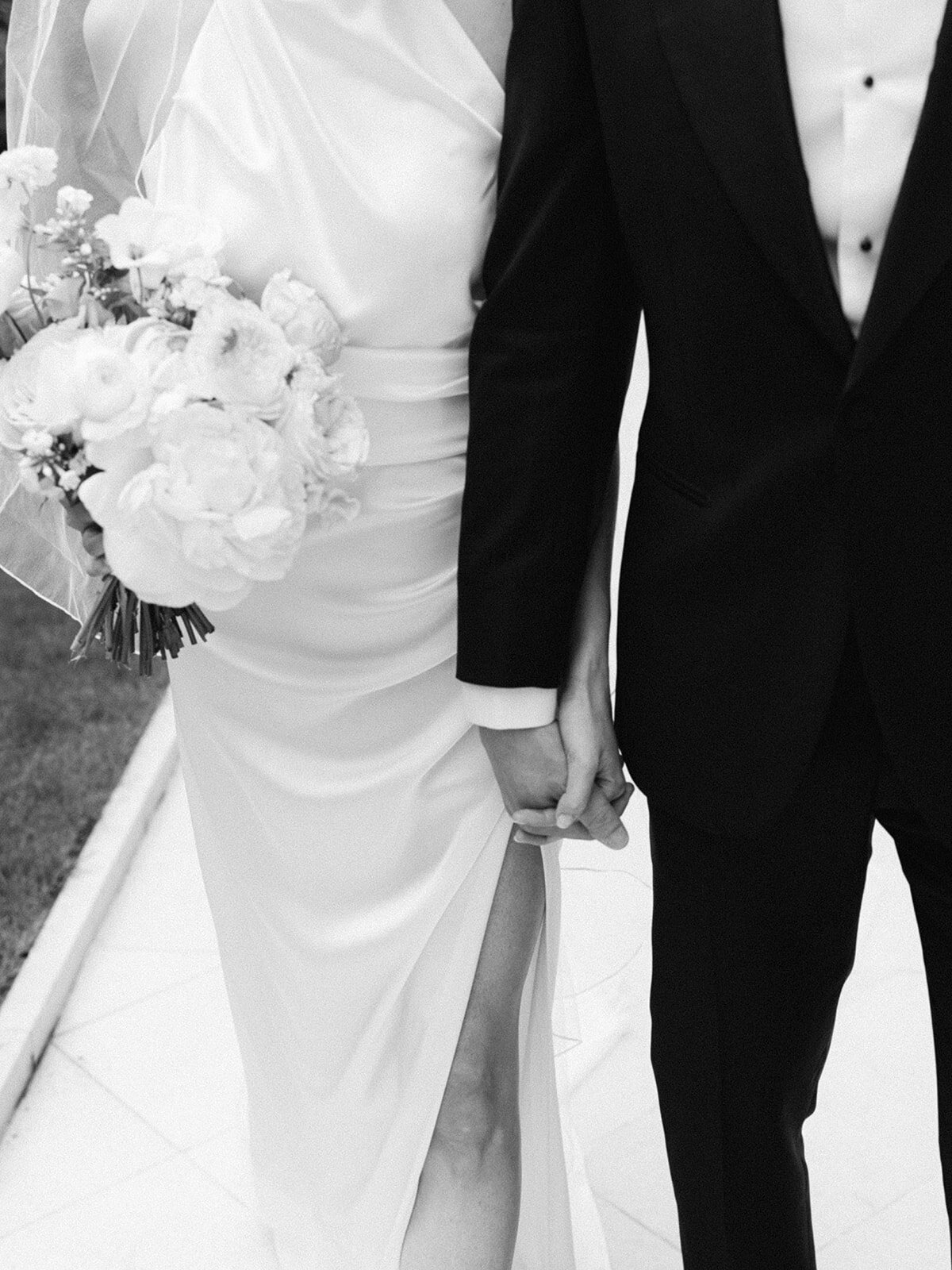 Alexandra-Vonk-romantic-and-luxury-wedding-in-paris12