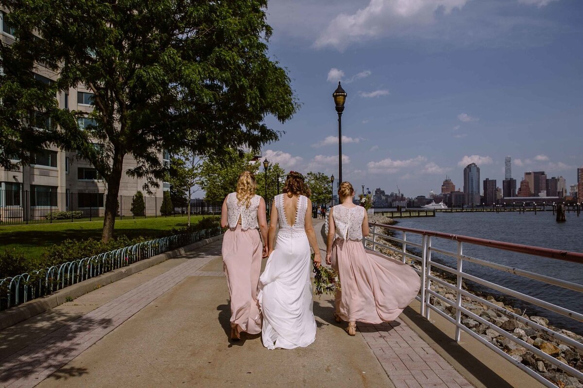 Jersey City-NYC Waterfront-Wedding-Venue-Battello-Sisters-Kate Neal Photography-Karma Flowers