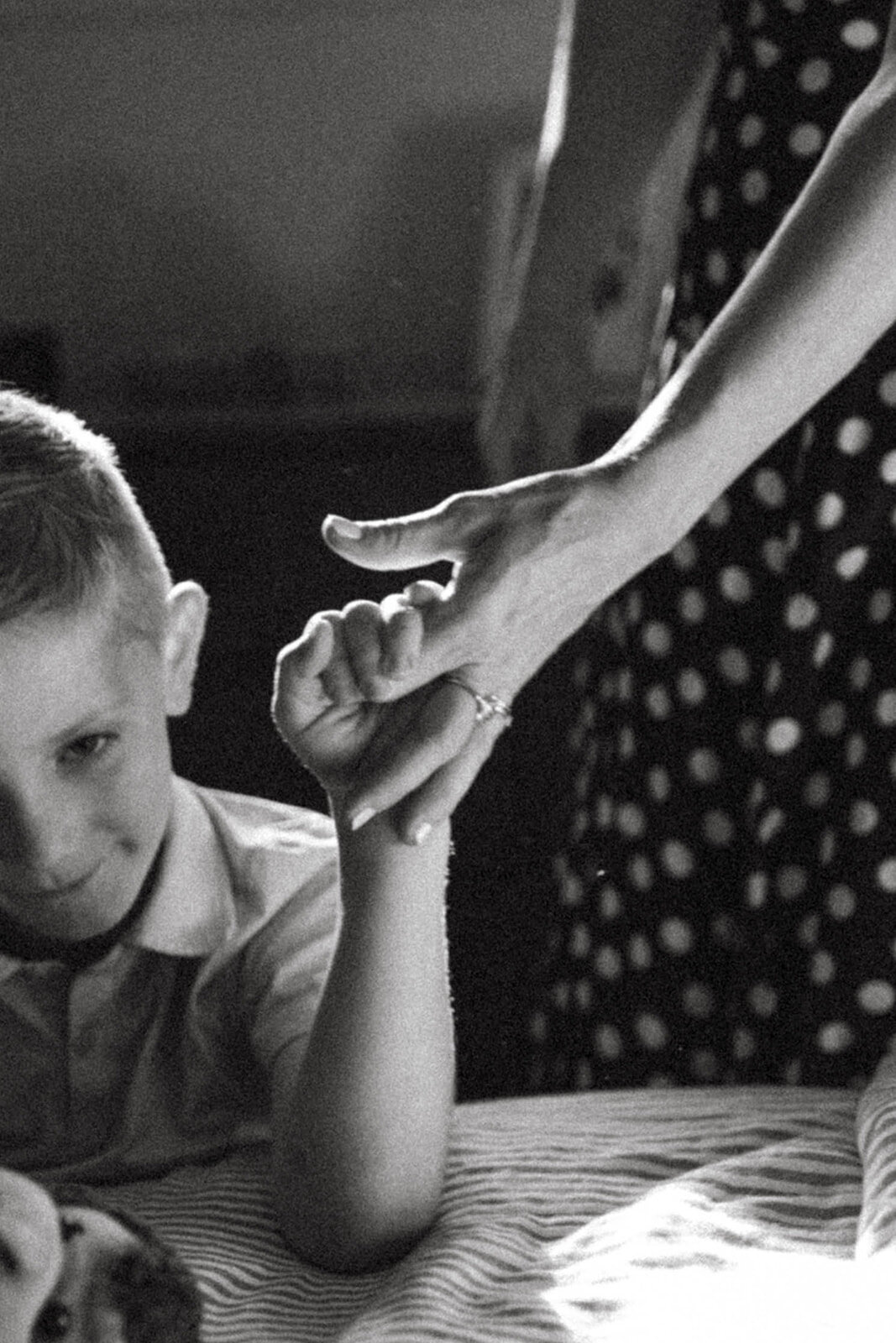 Woodlands-Family-photographer-7240-2_websize