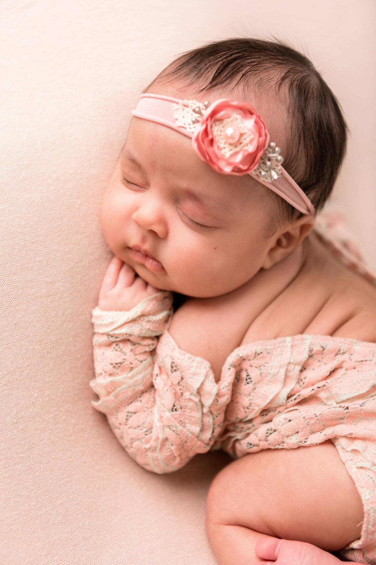 connecticut-newborn-photoshoot