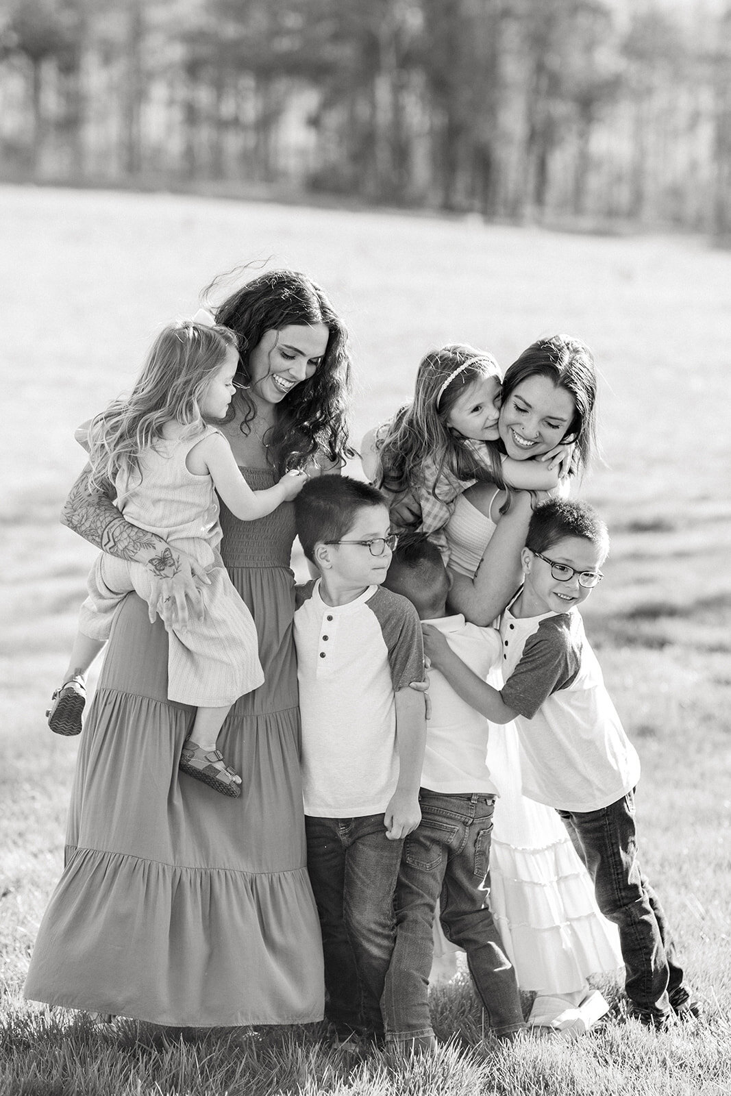 Outdoor family photo session for Snider family