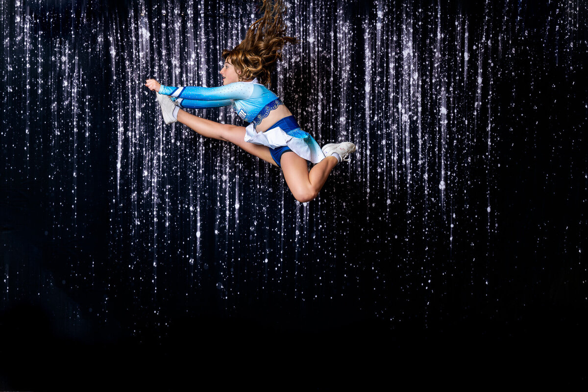 Prescott kids photographer Melissa Byrne takes cheer photos of jumps