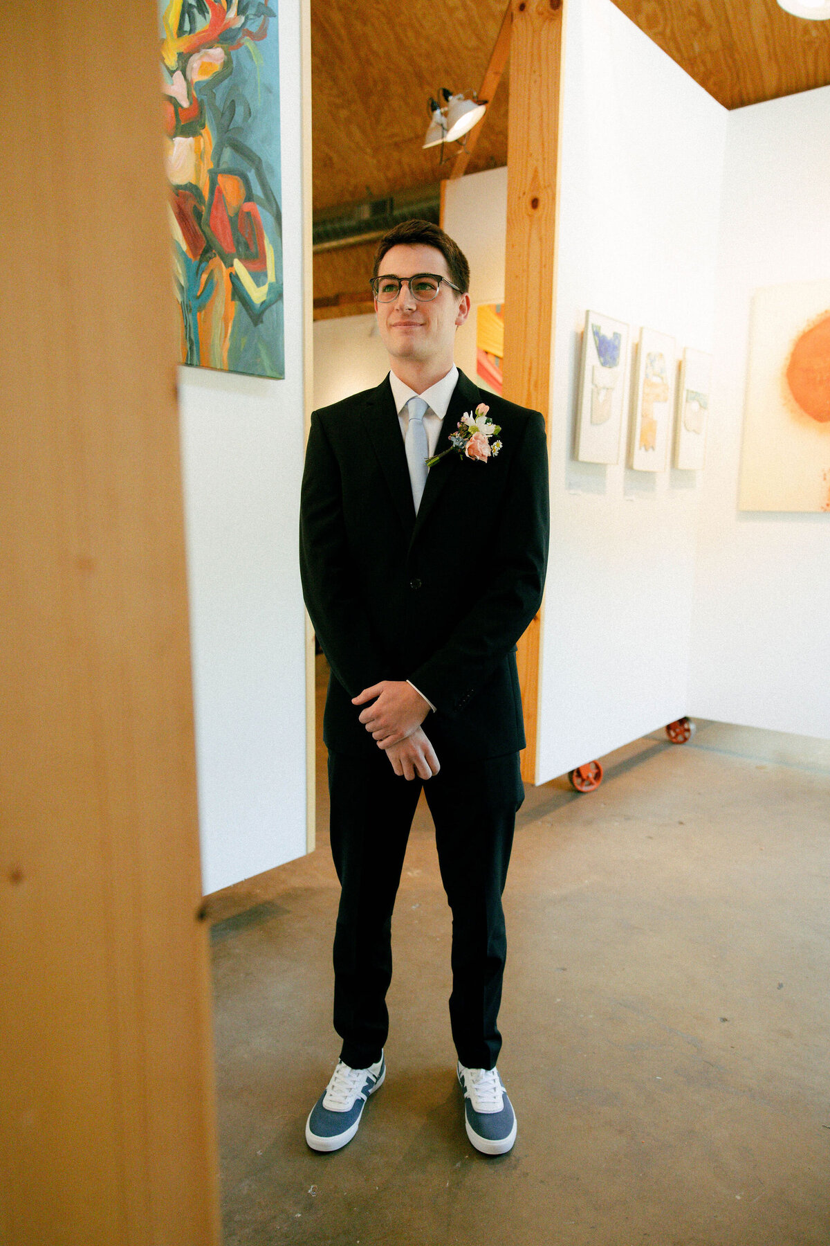 Brooke&PerronWeddingPhotos_GettingReady_AustinWeddingPhotographer_HereafterFilms-72