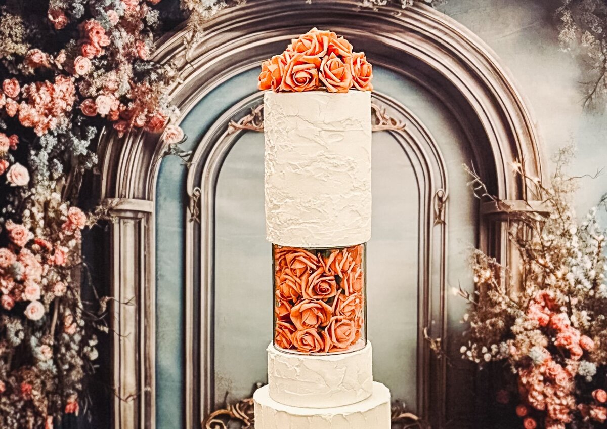 Wedding cake high orange and white Vienna ÈCLAT Destination Weddings