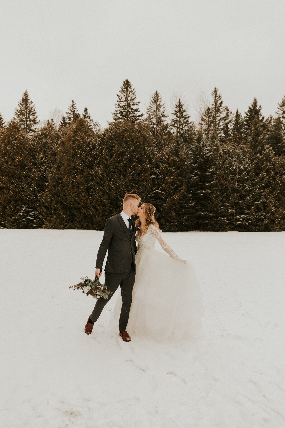Campfire-Bible-Camp-Wedding-100