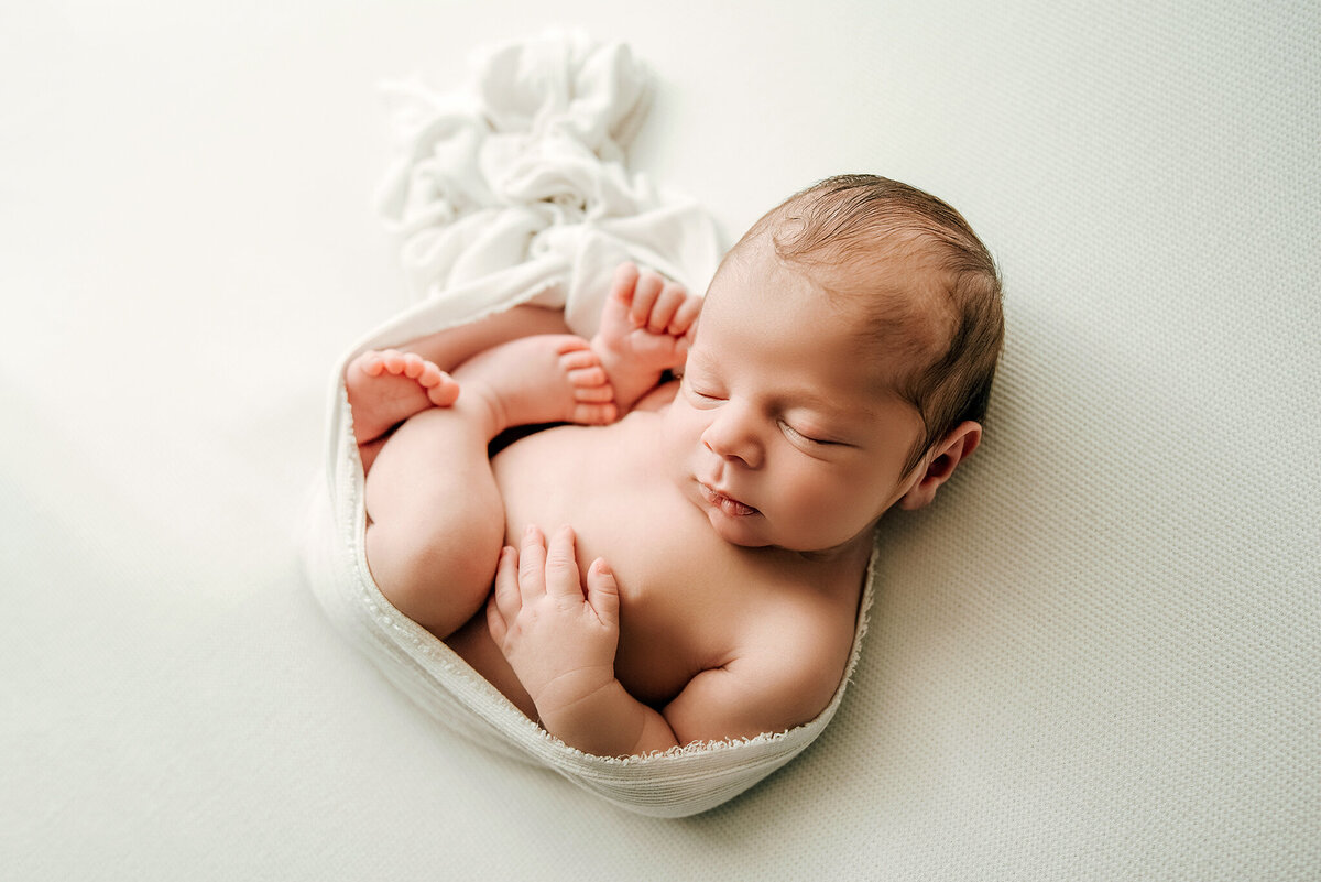 newborn-photographer-akron