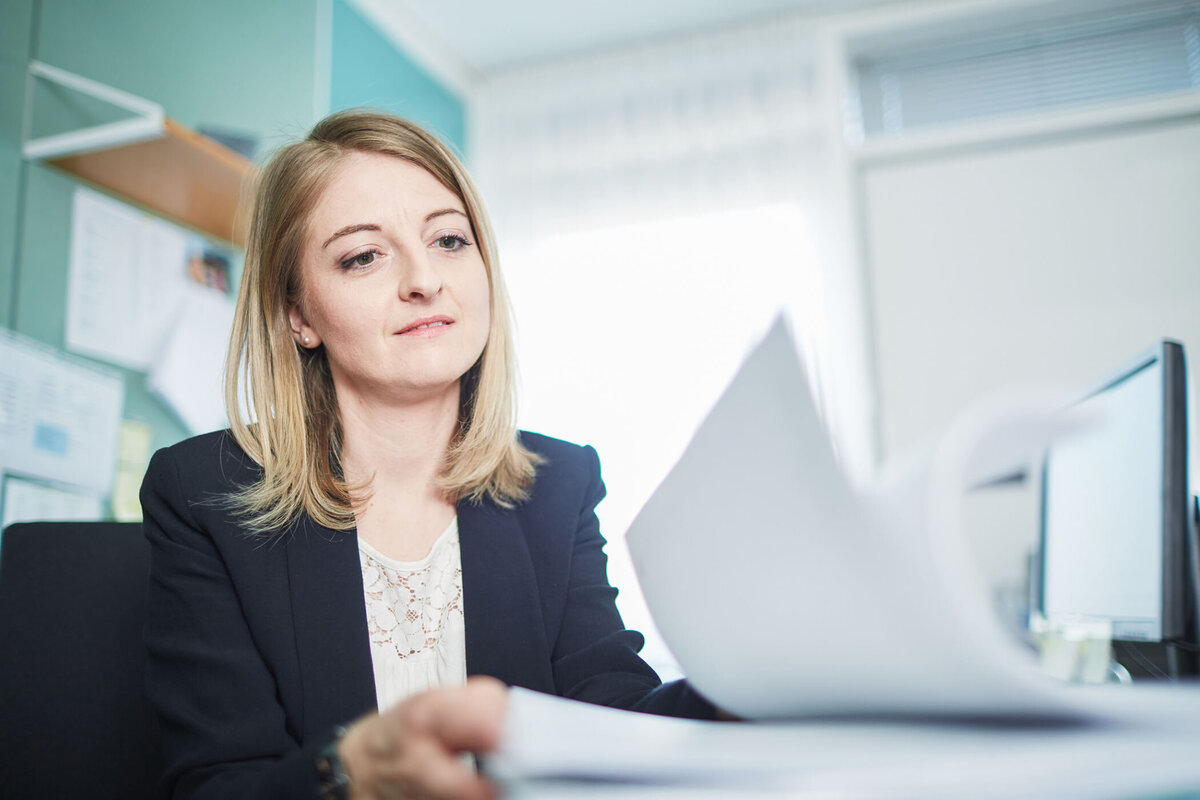 Businessfotografie im Unternehmensalltag – Atelier Schulte dokumentiert moderne Arbeitswelten authentisch und professionell für Corporate Websites und interne Kommunikation.