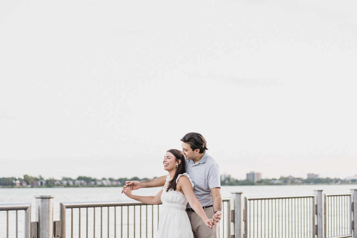 Chic-Detroit-Engagement-Session-Stylish-Natural-Photography11