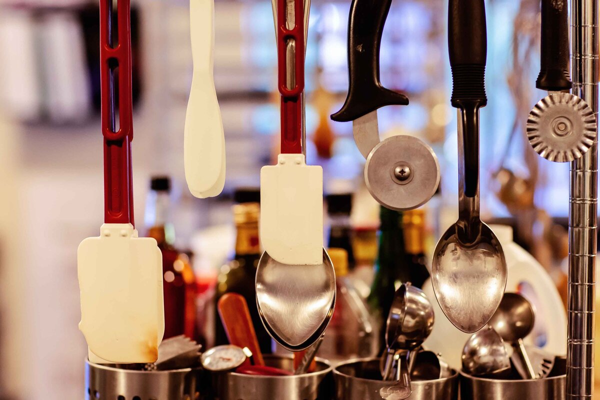 sugar-pine-cakery-hanging-utensils-lake-tahoe