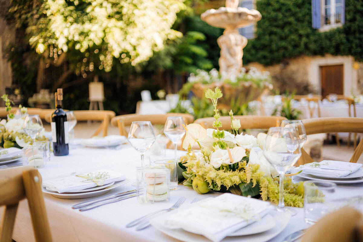 elegant-destination-wedding-decoration-chateau5