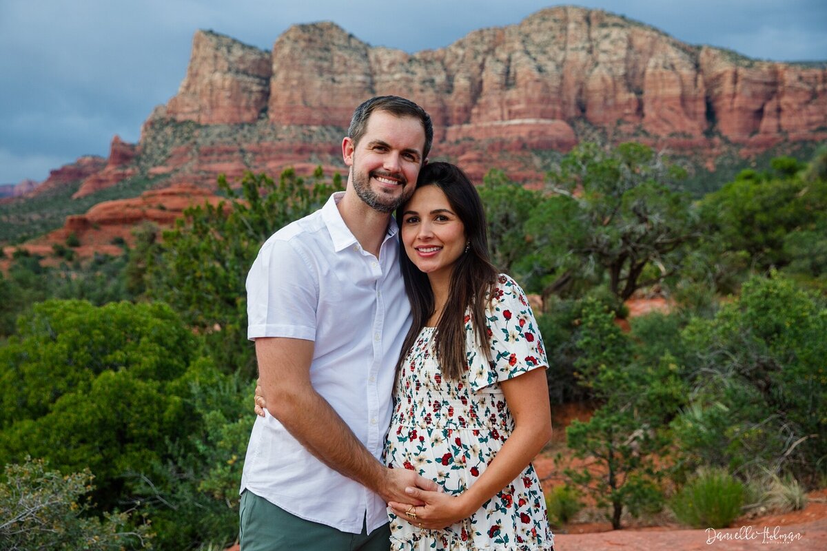 Family_Photographer_in_Sedona_AZ_Danielle_Holman_Photography_Bell Rock_0026