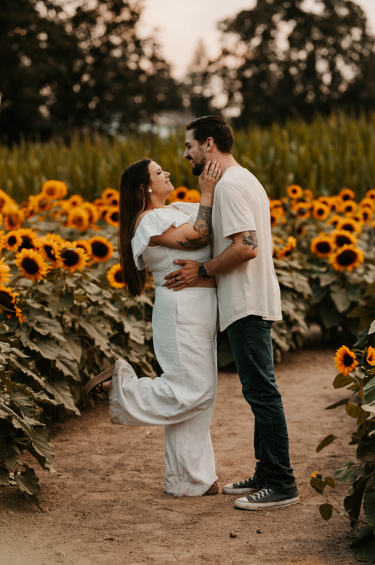 Britni Sunflowers-7469