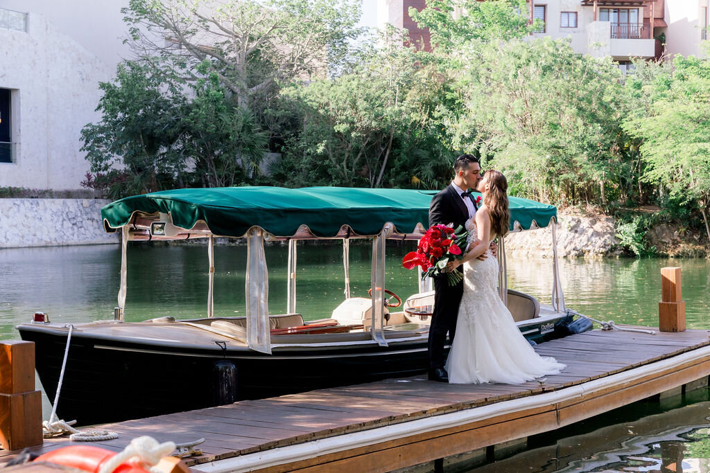 fairmont-mayakoba-wedding-boat-6