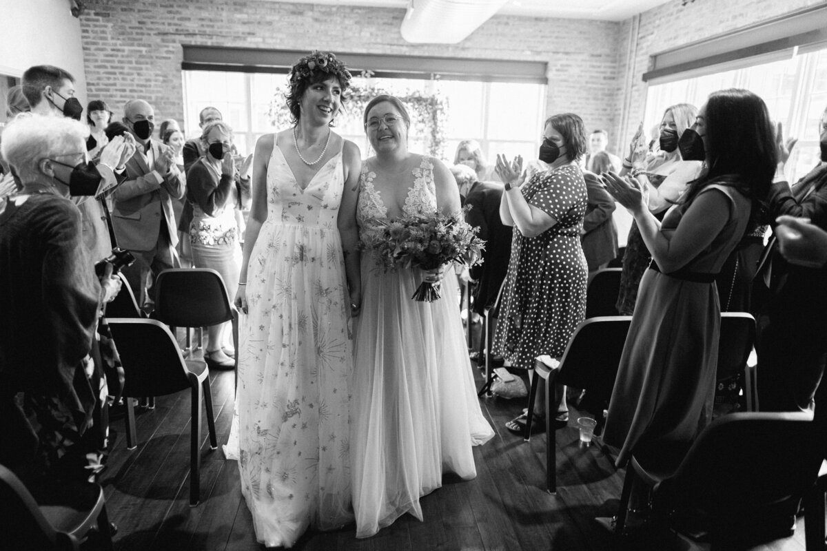 morgans-on-fulton-wedding-gay-queer-photographer-wedding-chicago-73