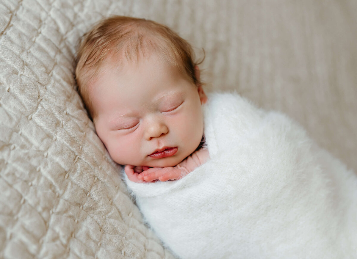 newborn-session-with-a-ginger